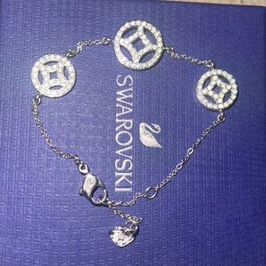 NWOT Swarovski Bracelet